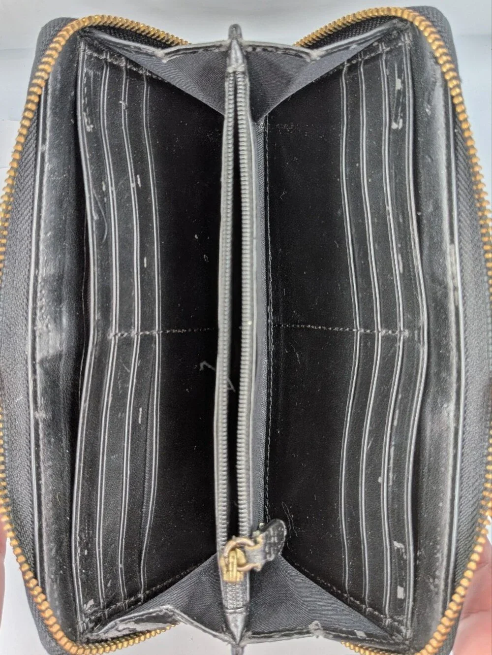 Coach Quilted Wallet Women Smooth Leather Zip Around Gold Logo Organizer Black
